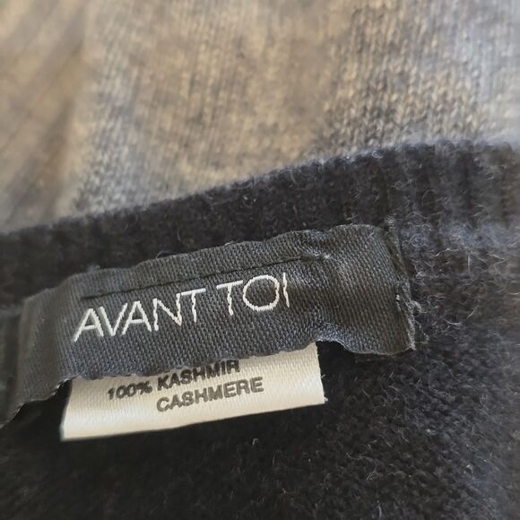 AVANT TOI CASHMERE BLEACHED VNECK SWEATER small (missing) - Picture 9 of 9